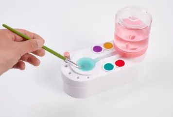 Soporte limpia pinceles